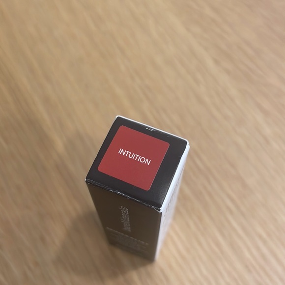 Bare Minerals hydrating lipstick Mineralisr color Intuition NEW - Picture 3 of 3